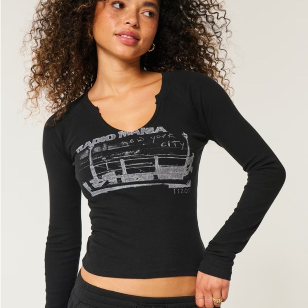 Hollister Black Graphic Long Sleeve Top